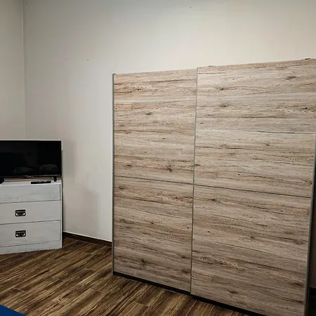 לינה וארוחת בוקר Ament's